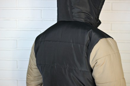 Мужская куртка с капюшоном. Куртка теплая, утеплена синтепоном,плотностью 250 мм. . фото 4