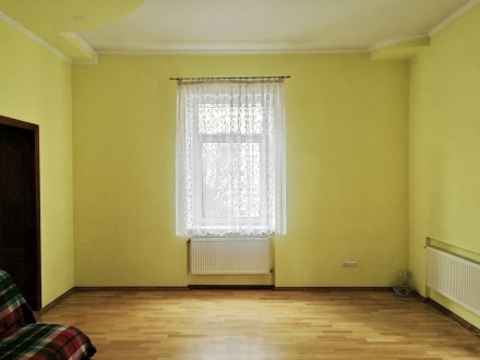 Продається квартира з просторими кімнатами та високими стелями в австрійському б. Пасічна. фото 6