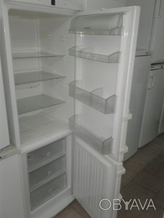 Холодильник двохкамерний- liebherr з Німетччини.
Клас- А+ . 
В гарному стані н. . фото 1
