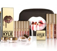 Набор матовых жидких губных помад Kylie Birthday Edition – это яркий пример тщат. . фото 6