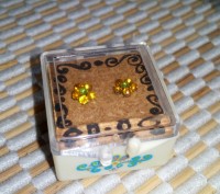 Изящные миниатюрные серьги-гвоздики (кульчики, пусеты) в виде оригинальных цвето. . фото 5