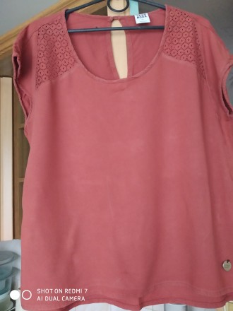 красивая летняя блуза с аппликацией шитья.. . фото 3
