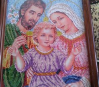 Продам ікону "святе сімейство"вишиту чешським бісером.Обрамлена в рамку,рамка де. . фото 2