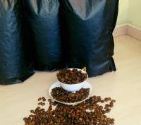 В наявності запашна,розсипна кава 100% arabica на вагу упакування в чорних пакет. . фото 2