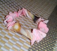 Нежный оригинальный браслет из розовых ракушек для летнего настроения.
Порадуйт. . фото 3
