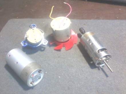 4 шт. миниатюрных электродвигателя постоянного тока для очумелых ручек, б/у в от. . фото 4