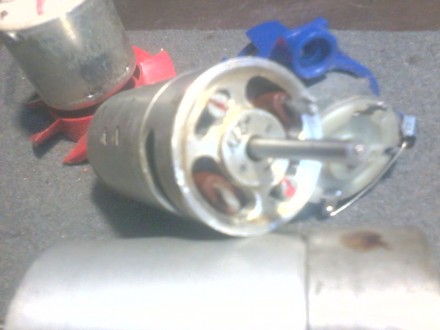 4 шт. миниатюрных электродвигателя постоянного тока для очумелых ручек, б/у в от. . фото 5