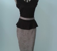 Пропоную шикарний ефектний костюм: юбка-карандаш і блуза з баскою і відкритою сп. . фото 2