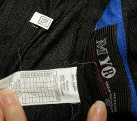 Продаются мужские брюки классика MYR 56р.

Состояние легкое б\у, есть два карм. . фото 5