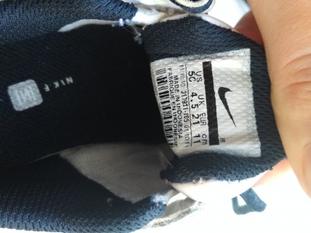 Кроссовки Nike shox оригинал. Состояние идеальное, потёртостей нет, подошва почт. . фото 8