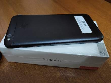 Надійний бюджетний смартфон з ємнісним акумулятором в металевому корпусі практич. . фото 7