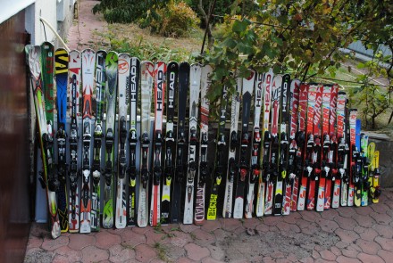 Лыжи горные ,беговые ,сноуборды и ботинки .
Детально смотрите skiboss.jimdo.com. . фото 2