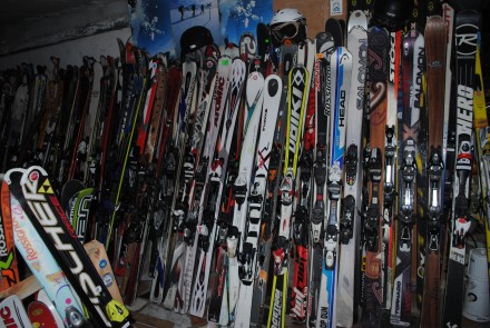Лыжи горные ,беговые ,сноуборды и ботинки .
Детально смотрите skiboss.jimdo.com. . фото 5