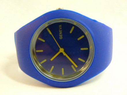 Силиконовые наручные часы Geneva.
Материал: силикон, металл
Цвет: красный,желт. . фото 9