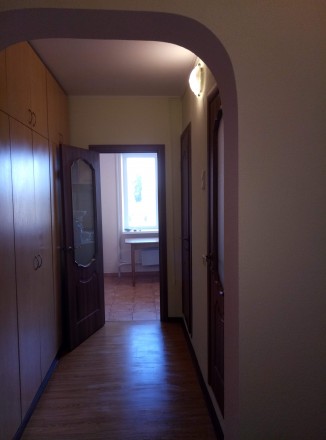 Квартира підійде для сім'ї з дітьми або для тих хто переїжджає поближче до Києва. Торгмаш. фото 12