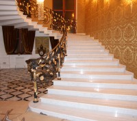 Наша компания специализируется на изготовлении деталей для лестницы из камня мра. . фото 4