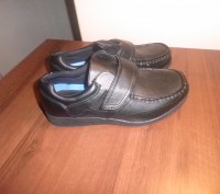 Продам новые мужские туфли черного цвета (кожзам). Застегиваются на липучки, раз. . фото 5