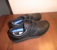Продам новые мужские туфли черного цвета (кожзам). Застегиваются на липучки, раз. . фото 4