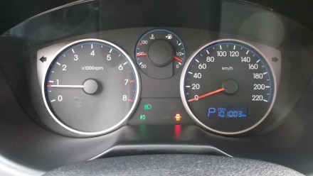 Hyundai I20 1,4 АТ 2012 года.
Комплектация
Бортовой компьютер
Кондиционер
По. . фото 6