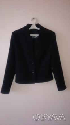 Черный качественный школьный пиджак для девочки состояния нового р.140-146.
Был. . фото 1