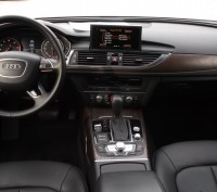 Audi A6 1.8 TFSI 2014 года.
РЕСТАЙЛИНГОВАЯ МОДЕЛЬ, 190 л.с , комплектация дерев. . фото 6