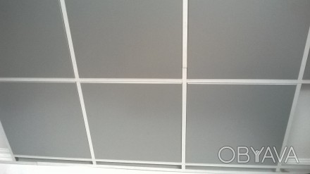Потолочные плиты из металла для подвесного потолка Армстронг, представляют из се. . фото 1