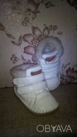 Белые удобные ботиночки для малыша.. . фото 1