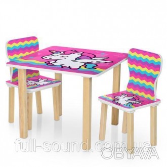 етский комплект для детской комнаты из натурального дерева, стол и удобные стуль. . фото 1