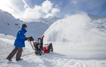 Снегоуборщик : PUBERT Valto 24 55P Технические характеристики Ширина 61 cm Перед. . фото 3