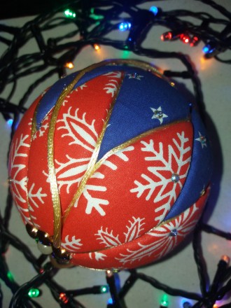 Новогодний шар Кимекоми, авторская елочная игрушка с тканевым покрытием, закрепл. . фото 12