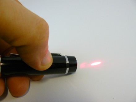 Ручка Лазер с флешкой. Лазерная указка.
Материал: пластик, металл
Размер: 15/1. . фото 3
