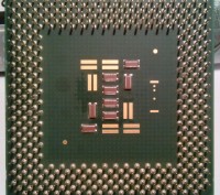 CPU Celeron Coppermine 633
Socket PGA370. . фото 3