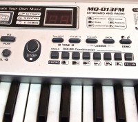 Продам недорого совсем простой детский обучающий синтезатор Hong Chang MQ-013FM,. . фото 3