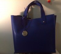 Furla Muse Leather Tote Bag, Blue


Новая, узнаваемая, известная  модель.

. . фото 6