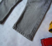 Красивые фирменные джинсики в хорошем состоянии, без пятен. Подойдут на рост 86-. . фото 3
