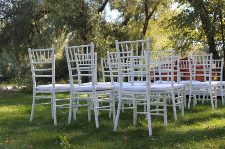 Белые красивые стулья для вашего праздника или вечеринки!
Больше детальной инфо. . фото 4