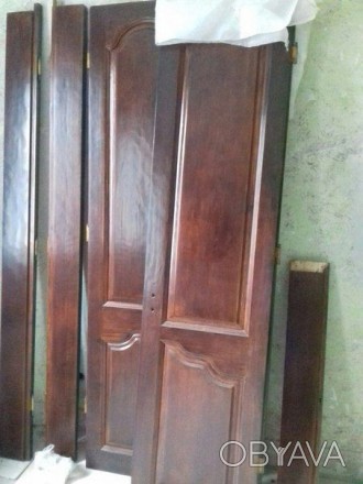 Реставровані двері ідеальний стан зроблені під старовину складаються з 2 половин. . фото 1