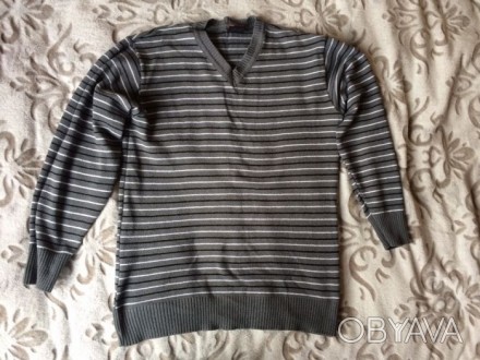 Продам чоловічий светер, в хорошому стані без дірок та плям, не покашлачений.
Р. . фото 1