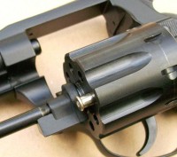 В продаже новые револьверы Флобера Kora Brno 4м

Самый правильный револьвер Fl. . фото 2