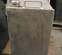 Канистра из дюралюминиевого сплава, объем 40 литров, хорошего качества.. . фото 3