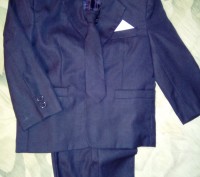 Новый костюм тройка: галстук, пиджак, брюки. Замеры по запросу.Цвет темный.. . фото 2