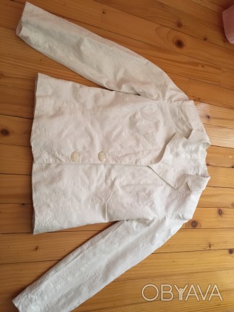 Білий піджак. Тканина з білим принтом. Розмір 40.. . фото 1