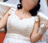 Весільне плаття+рукавички ручної роботи, одягнене раз, кремового кольору без фат. . фото 3