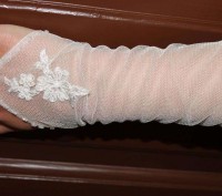 Весільне плаття+рукавички ручної роботи, одягнене раз, кремового кольору без фат. . фото 5
