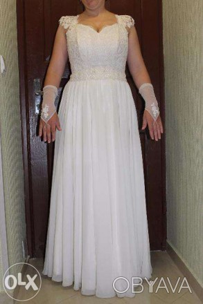 Весільне плаття+рукавички ручної роботи, одягнене раз, кремового кольору без фат. . фото 1