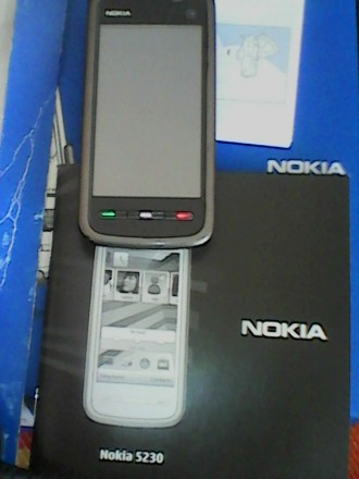 Продам под ремонт, мобильный телефон Nokia 5230,с двумя зарядными устройствами с. . фото 3