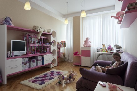 Комплект мебели для детской комнаты, вся мебель сделана по высочайшим стандартам. . фото 2