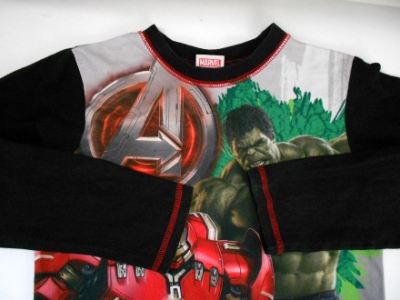 Легкий джемпер футболка с длинным рукавом Мстители Marvel 
На 8 -9 лет. Рост: 1. . фото 5