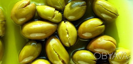 Натуральні бочкові оливки. Зелені, колоті, з легкою гірчинкою, мариновані з орег. . фото 1