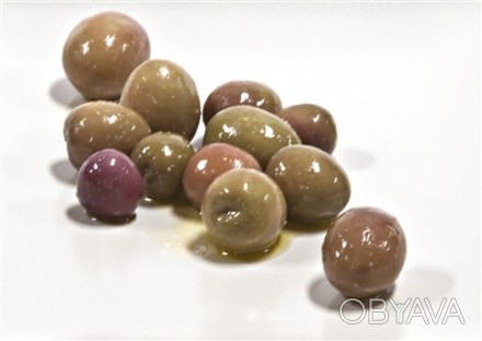 Натуральні бочкові оливки. Греція.. . фото 1
